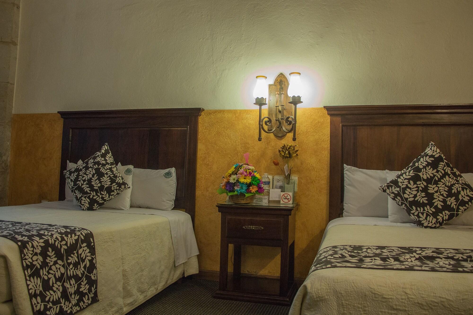 Hotel Historia Morelia Esterno foto