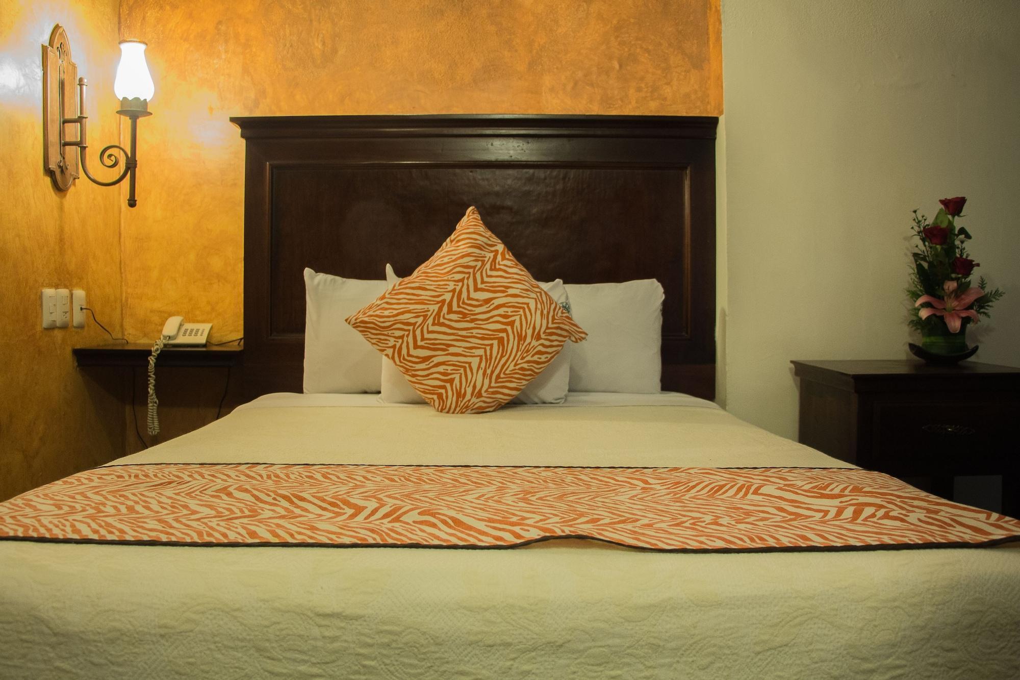 Hotel Historia Morelia Esterno foto