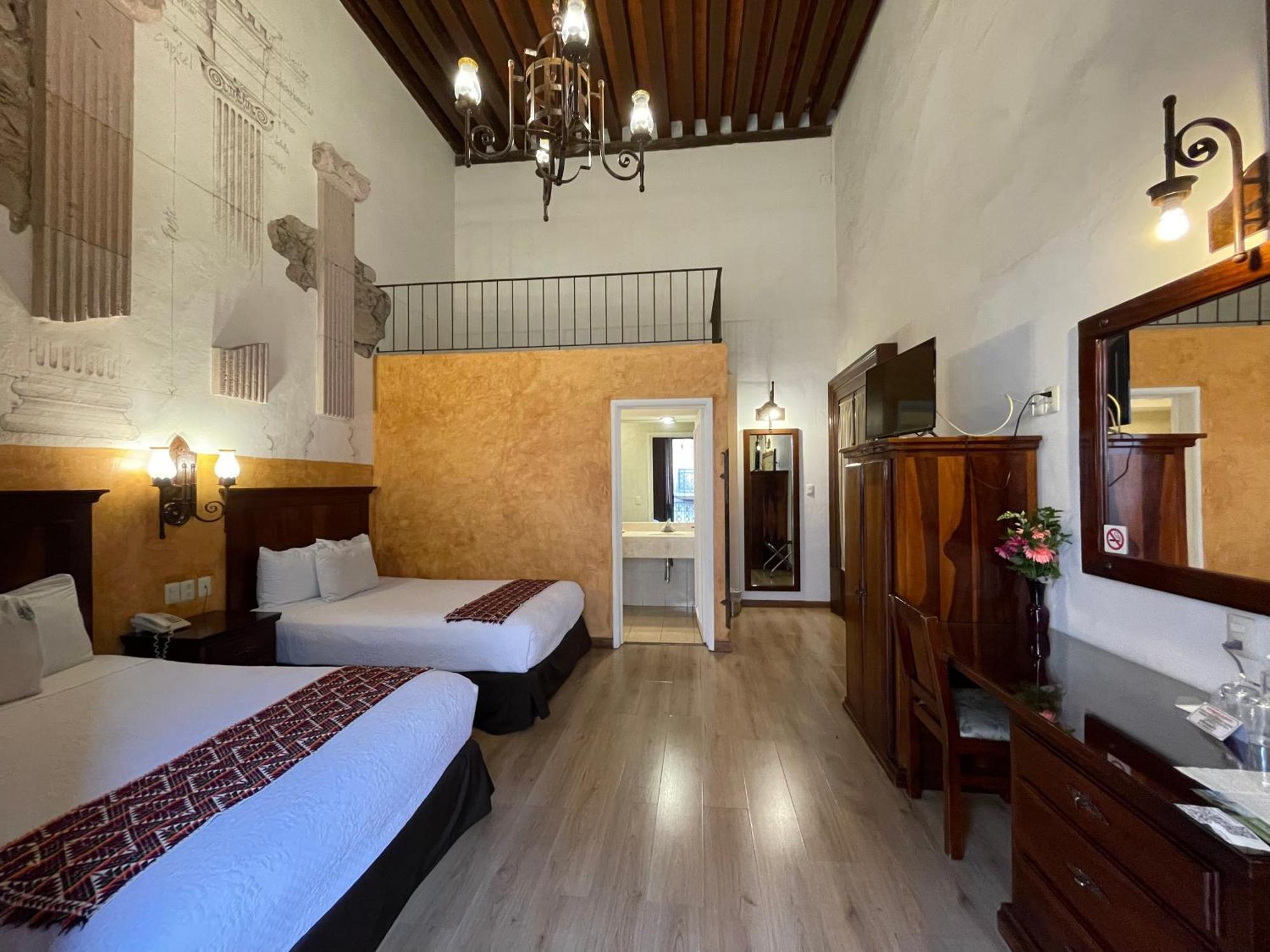 Hotel Historia Morelia Esterno foto
