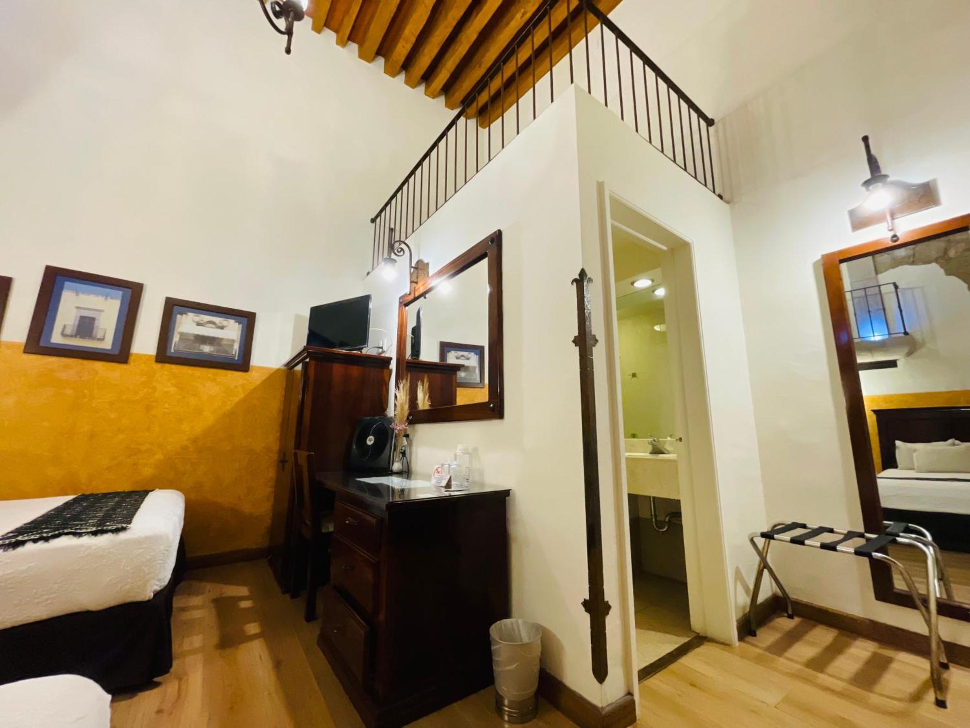 Hotel Historia Morelia Esterno foto