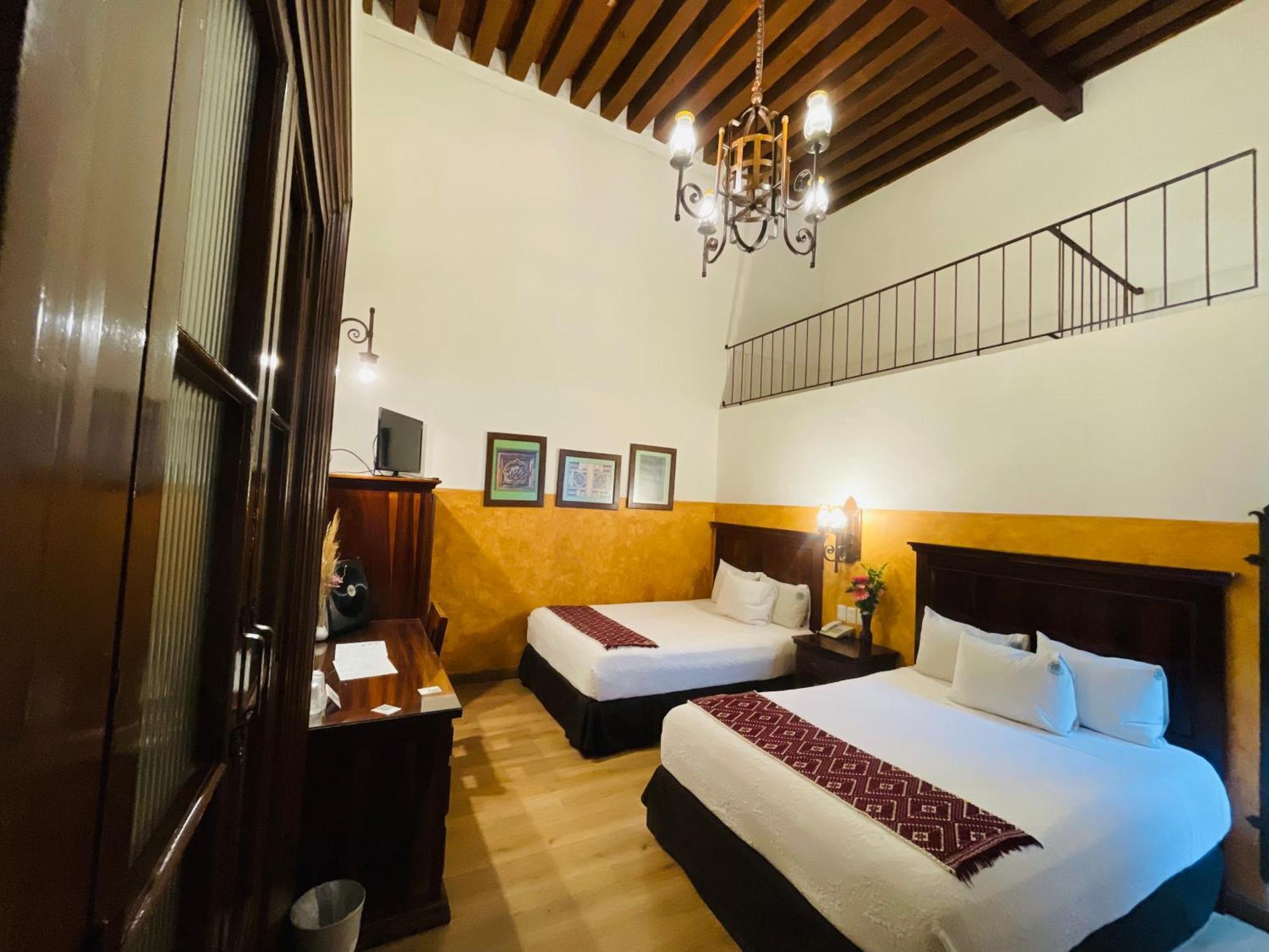 Hotel Historia Morelia Esterno foto